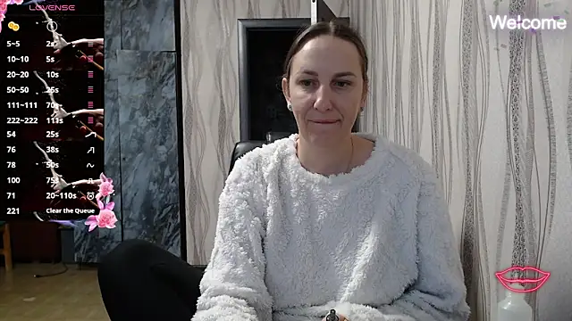 Yevgeshka-Milashka online show from October 15, 2025, 5:17 am