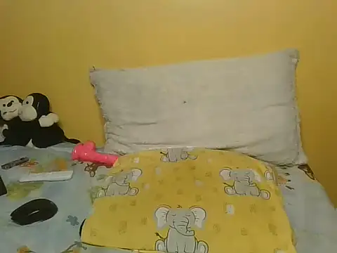 Snapshot of Suzzy_Baibe chatting on July 10, 2026, 9:37 pm Suzzy Baibe online show from July 10, 2026, 9:37 pm