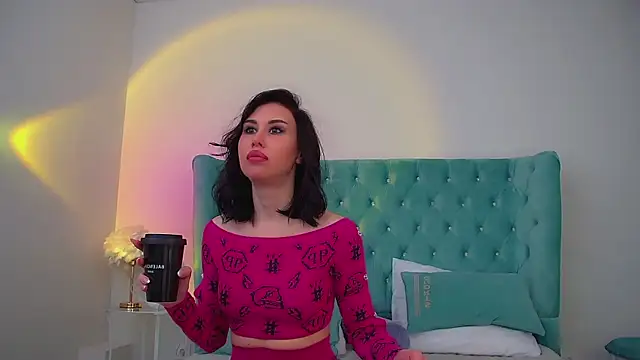 KaylaMous online show from July 8, 2026, 6:36 am