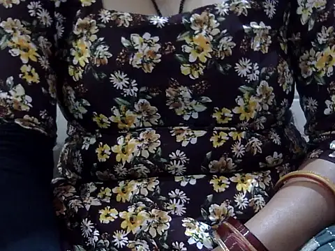 hey darling  online show from June 3, 2026, 2:44 pm