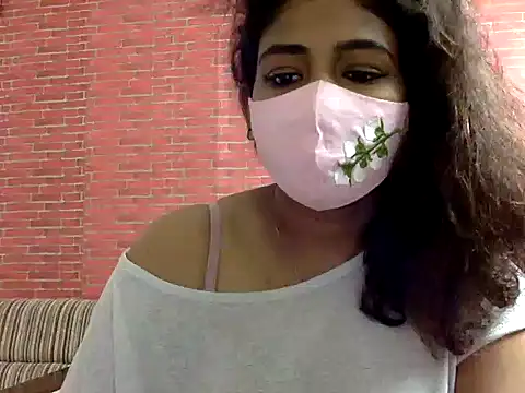 Nisha-moon online show from July 17, 2026, 7:05 am