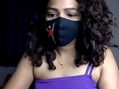 Nisha-moon online show from June 26, 2026, 6:41 am