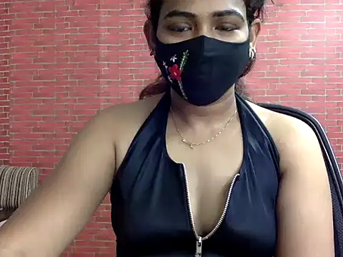 Nisha-moon online show from July 30, 2026, 7:07 am