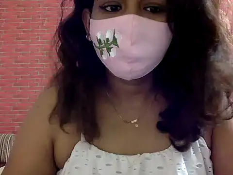 Nisha-moon online show from July 18, 2026, 7:06 am