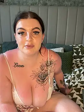 Maddison Leighxo online show from July 9, 2026, 7:24 pm