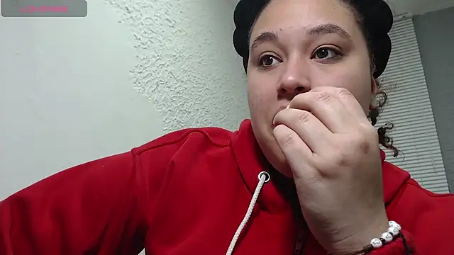 leilasosexy online show from July 10, 2026, 1:44 pm