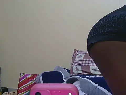 lunah sexxy online show from July 22, 2026, 8:33 pm