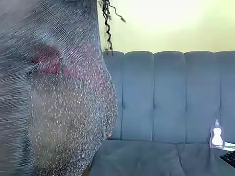 nicolesbiggy online show from June 17, 2026, 11:03 pm