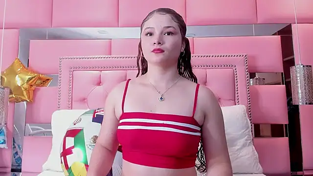 CamilaSaez online show from June 11, 2026, 12:46 pm