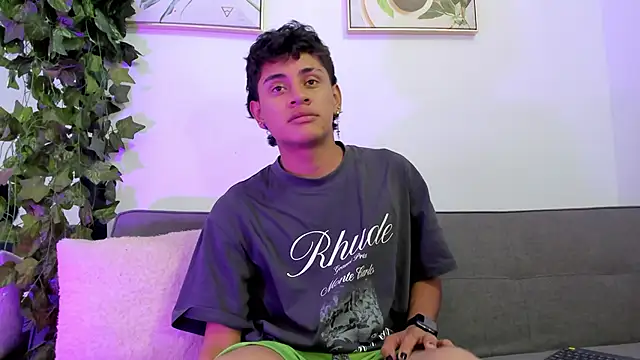 Joshua Fox online show from June 8, 2026, 7:14 pm