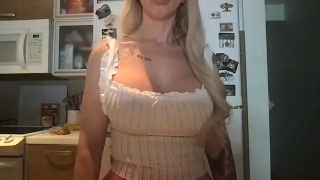 Snapshot of sbabyxox chatting on June 3, 2026, 12:44 am sbabyxox online show from June 3, 2026, 12:44 am
