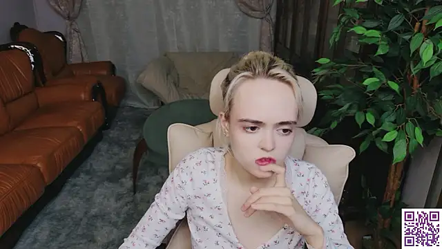 Oxcy Secret online show from July 28, 2026, 9:03 pm