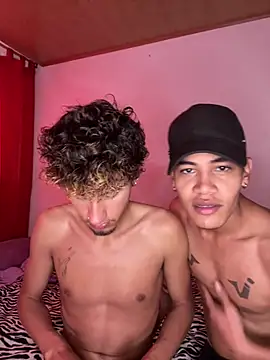Dittoandpayton online show from July 12, 2026, 9:04 pm