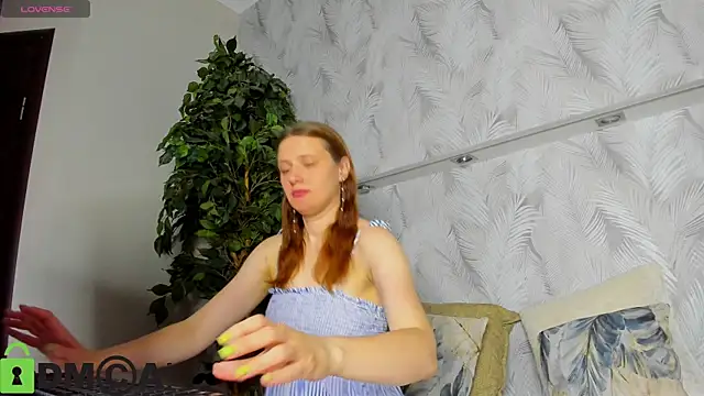 Kathrine-Meyer online show from June 25, 2026, 1:14 am