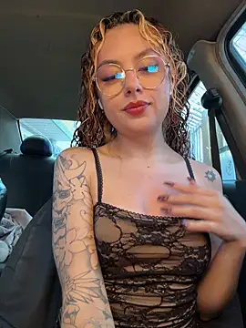 Snapshot of Joyce-fire chatting on July 26, 2026, 7:10 pm Joyce-fire online show from July 26, 2026, 7:10 pm