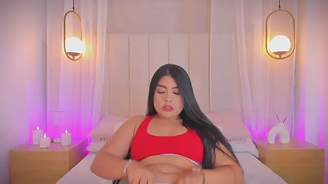  stephaniaaguirre online show from June 14, 2026, 11:44 am