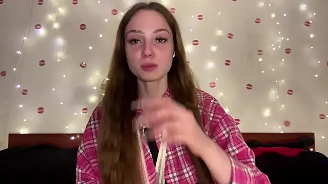 itskylieee online show from June 13, 2026, 11:41 am