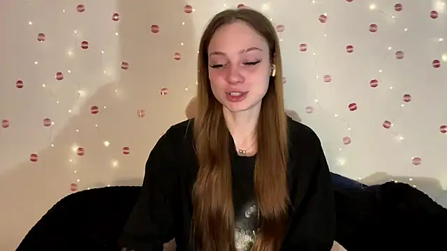 itskylieee online show from July 18, 2026, 9:18 am