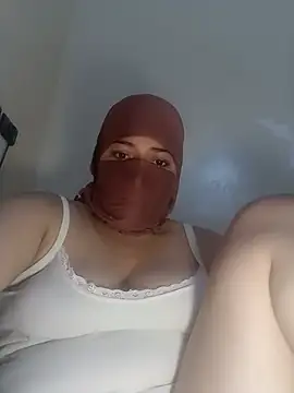 daloua sexy online show from July 11, 2026, 9:04 pm