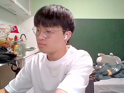 Yang 571 online show from June 10, 2026, 7:37 pm