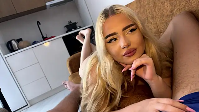 Blonde88888 online show from July 26, 2026, 12:39 am