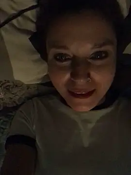 fresasabrosa69 online show from June 18, 2026, 4:55 am