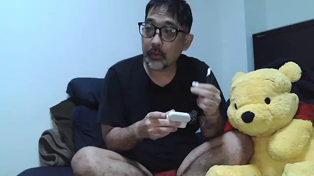 komadanaoki online show from July 11, 2026, 1:50 am