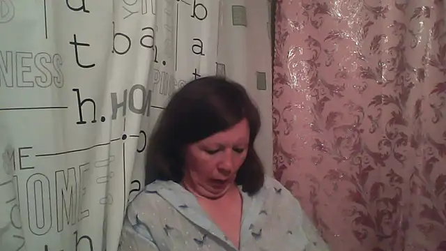 Schastlivaya43 online show from June 25, 2026, 7:19 pm
