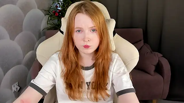 ari-kittyy online show from July 28, 2026, 12:23 pm