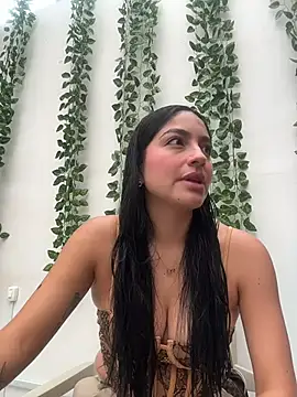 SophiCastro09  online show from July 24, 2026, 3:19 pm