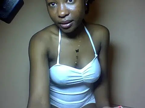 EbonyJuly online show from June 4, 2026, 7:07 pm