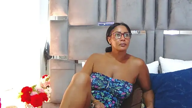 IvyEllis1 online show from July 3, 2026, 8:04 pm