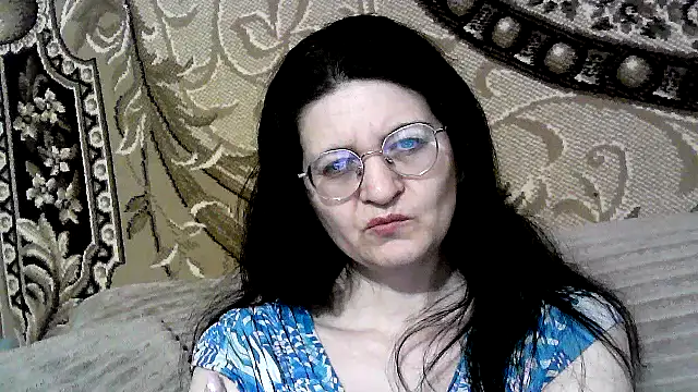Dear Annet online show from July 8, 2026, 8:09 pm