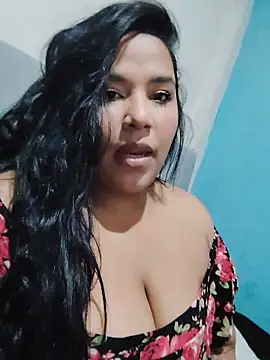 Snapshot of Feru-18 chatting on June 16, 2026, 4:01 am Feru-18 online show from June 16, 2026, 4:01 am