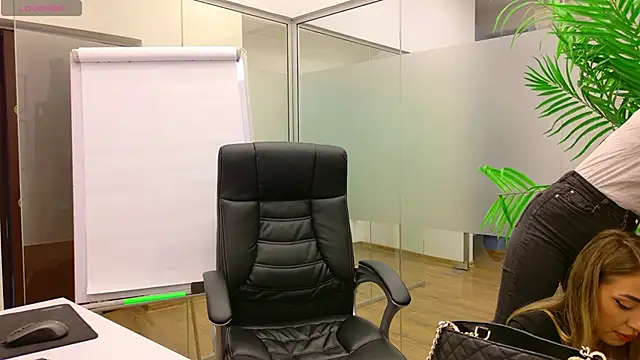 BabesGoWild online show from February 14, 2025, 5:30 am