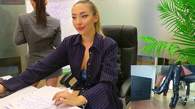 BabesGoWild online show from January 28, 2025, 12:05 am