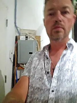 Snapshot of BlueEyedSilverFox chatting on July 17, 2026, 6:43 am BlueEyedSilverFox online show from July 17, 2026, 6:43 am