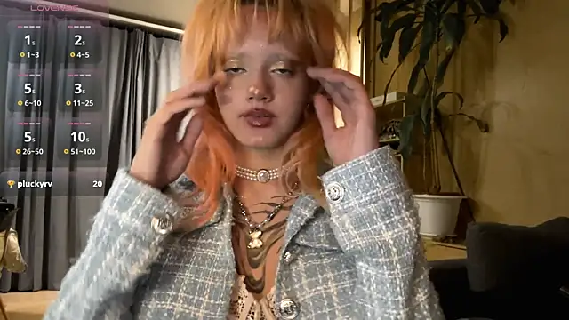 JoanneMcauly online show from June 19, 2026, 4:57 pm