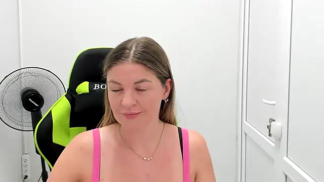 MiaSummerr  online show from July 27, 2026, 12:34 pm