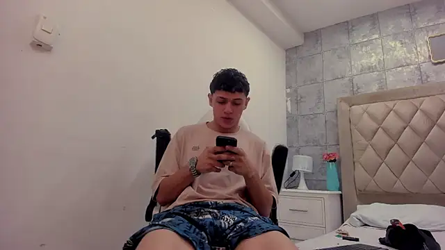 Snapshot of Hydan_ chatting on July 10, 2026, 9:15 pm Hydan online show from July 10, 2026, 9:15 pm