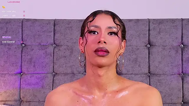LiaDuquette online show from June 29, 2026, 5:45 pm
