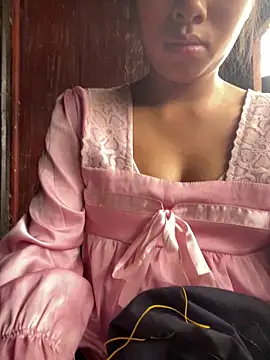 Toiyeuanh online show from June 7, 2026, 2:17 am