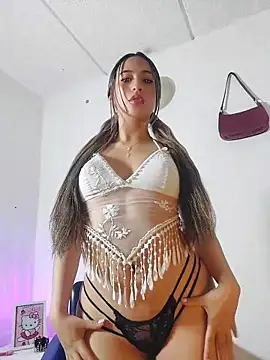 DulceDolly  online show from June 11, 2026, 4:20 am