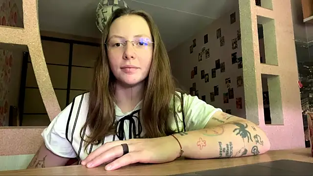AlisonOhlmacher online show from June 12, 2026, 10:24 am