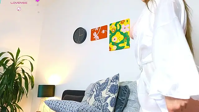 Snapshot of Ginnybabe_ chatting on February 6, 2026, 2:02 pm Ginnybabe online show from February 6, 2026, 2:02 pm