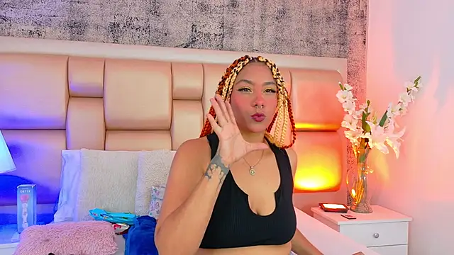 Aria Peach  online show from July 9, 2026, 8:19 pm