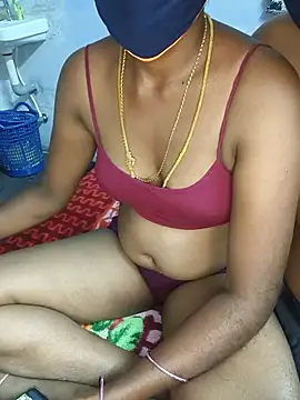 Snapshot of sweet_saranya chatting on July 20, 2026, 4:42 am sweet saranya online show from July 20, 2026, 4:42 am