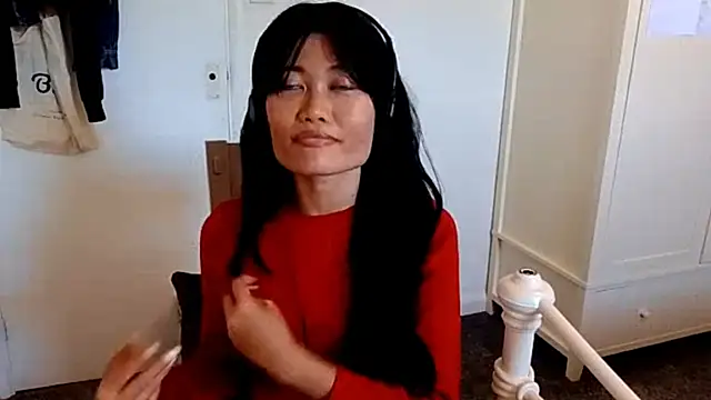 MichelEdland online show from June 26, 2026, 1:50 pm