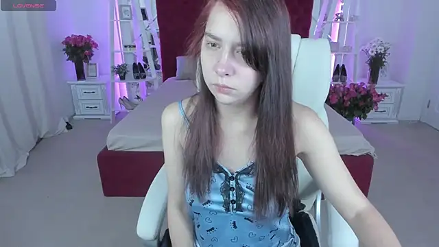 Snapshot of Livia_Shy chatting on June 29, 2026, 5:36 am Livia Shy online show from June 29, 2026, 5:36 am