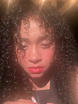 daddyyysbabygirl online show from June 22, 2026, 5:26 am